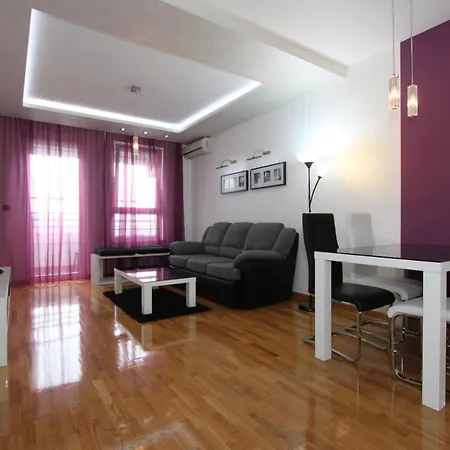 Aleksandar - Stan Na Dan Belvil Novi Apartment Belgrad